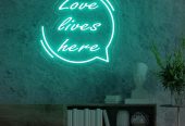 Stylish ‘Love Lives Here’ Neon Sign – Customizable Colors Available